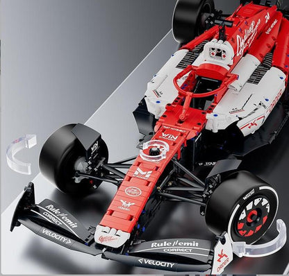 【1：8】Static Version: Formula 1 Brick Assembly Racing Car, Toy Car, Red and White F1 Racing Car, Educational Toy, Assembly Model